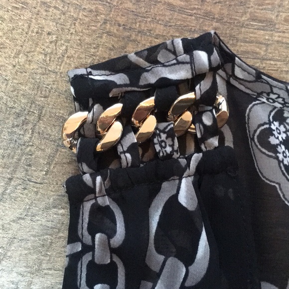 Jennifer Lopez Sheer Chain Tank Top - Picture 5 of 6